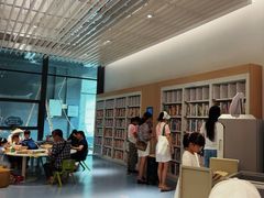 -广州市白云区图书馆