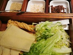-五谷丰登农家院·地道胶东菜·海鲜烧烤(威海店)