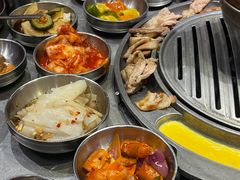 -GOGIYA·咕叽吖韩国传统烤肉店(东方新天地店)