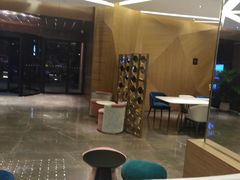 -桔子酒店(深圳东门湖贝地铁站店)