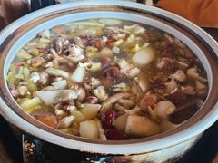 -东巴谷野生菌火锅餐厅