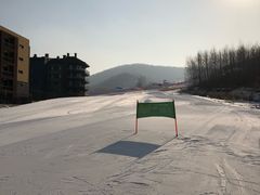 -中旅松花湖滑雪场