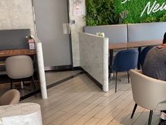 -必胜客(武汉欢乐谷店)
