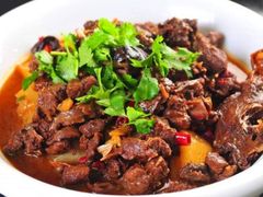 兔子-周震馄饨