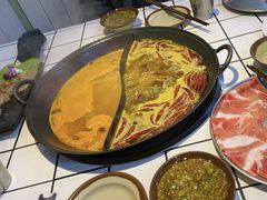 -巴卤社老火锅(财富店)