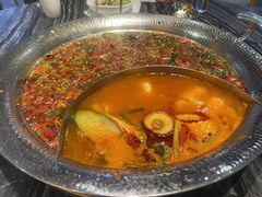 麻辣锅-老船舫·现做活鲜鱼馆(东郊记忆店)