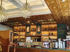 -秘密旅行Bonjour(黑金冠 江南西店)