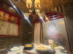 -东口码头·烧鸽子·鱼头泡饼·地方菜(金鹰悦城店)