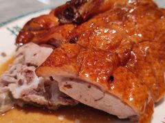 招牌明炉烧鸭-皇后餐厅-煲仔·小菜·打边炉(古北店)