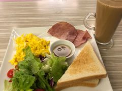 -必胜客(东大桥店)