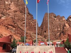 -天山神秘大峡谷