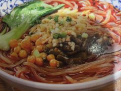 经典酸辣粉-姑娘手肉夹馍·凉皮·粉面(三盛广场店)