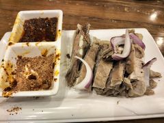 手抓羊排-清真·玛丽亚新疆菜主题餐厅(浙江中路店)