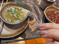 -顶顶汤火牛排火锅·经典铜锅涮肉