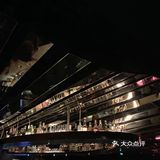 上海有live band的酒吧很多,这家虽不大