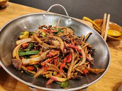 -先启半步颠小酒馆(周浦万达店)