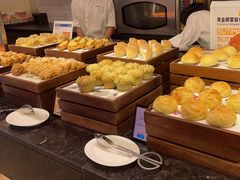 -亚龙湾希尔顿自助餐厅·海鲜·烧烤·沙滩BBQ·现场乐队