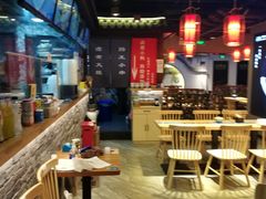 大堂-肠王卤煮(西单食宝街店)