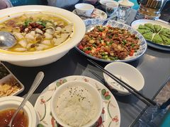 -江宴渔村·鱼鲜土菜(紫荆广场店)