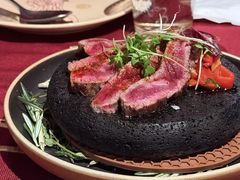 炭烤石板安格斯M3牛腩排-BROWNSTONE布朗石西班牙餐厅(富城店)