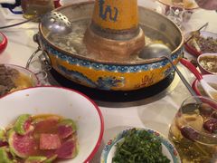 -毛辣果·贵州红酸汤牛肉火锅(西单店)