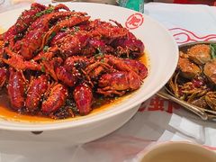 -肥肥虾庄·金牌油焖大虾(汉口城市广场店)