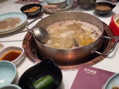 -洪氏嗨捞·猪肚鸡火锅(阳光天地店)