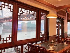 -小天鹅火锅·一线江景洪鼎旗舰店(洪崖洞店)