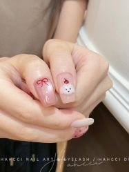 -花岐款式专研健康美甲沙龙