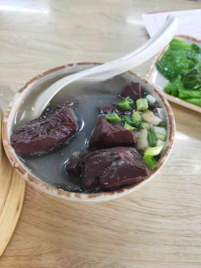 北香园饺子(城门头店)-"中午去东广,想着就近,提着东西费事走多几.