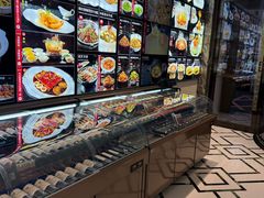 -鞍山大白鲨美食酒店