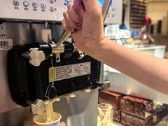 -怡咖啡海鲜自助餐厅(浦东香格里拉店)