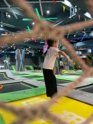 -反弹蹦床公园·亲子乐园·团建·派对(尚品奥莱店)