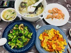 -爱的果实月嫂育婴师(世纪东方店)
