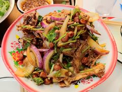 沈阳凉拌鸡架-那红花·东北菜铁锅炖(仙林金鹰店)