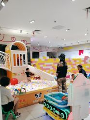 -孩子王(静安大融城店)