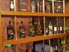 零售区-V Bar海景扒房(北海湾惠龙万达嘉华酒店)