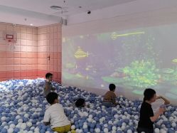 -奈尔宝家庭中心·儿童乐园·亲子餐厅(华采天地店)