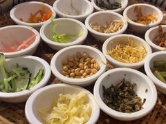 -包整·丝娃娃(一览甲秀楼风景店)