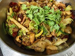 -龙顺园麻辣香锅(机场店)