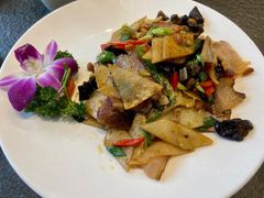 洋芋粑粑炒腊肉-东哥紫阳蒸盆子(旺座·现代城店)