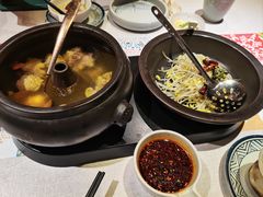 -云海肴·汽锅鸡·云南菜(天山百盛优客店)