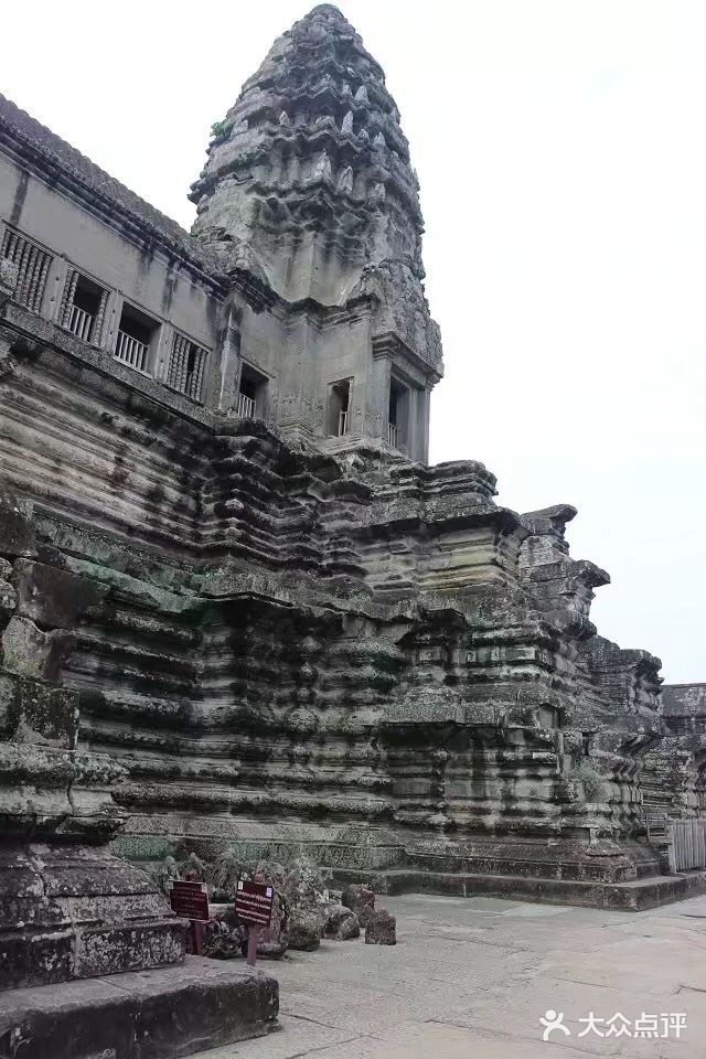 我觉得唯一值得看的是那个巴肯山吧 人又多,逛起来剧热