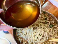 -正宗杨记普洱酸醋米线(总店)