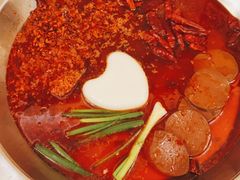 -山城年华老火锅(玉林店)