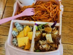 -汽车博物馆主题餐厅