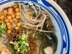 -胡大怪手工酸辣粉(安亭店)