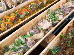 -胡须哥网红竹筒菜