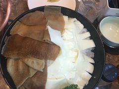 -三人行骨头王火锅(长寿店)