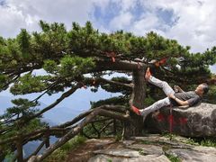 -罗田薄刀峰风景区